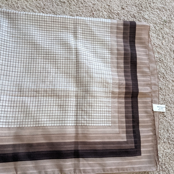 Made in Italy scarf - Picture 2 of 3